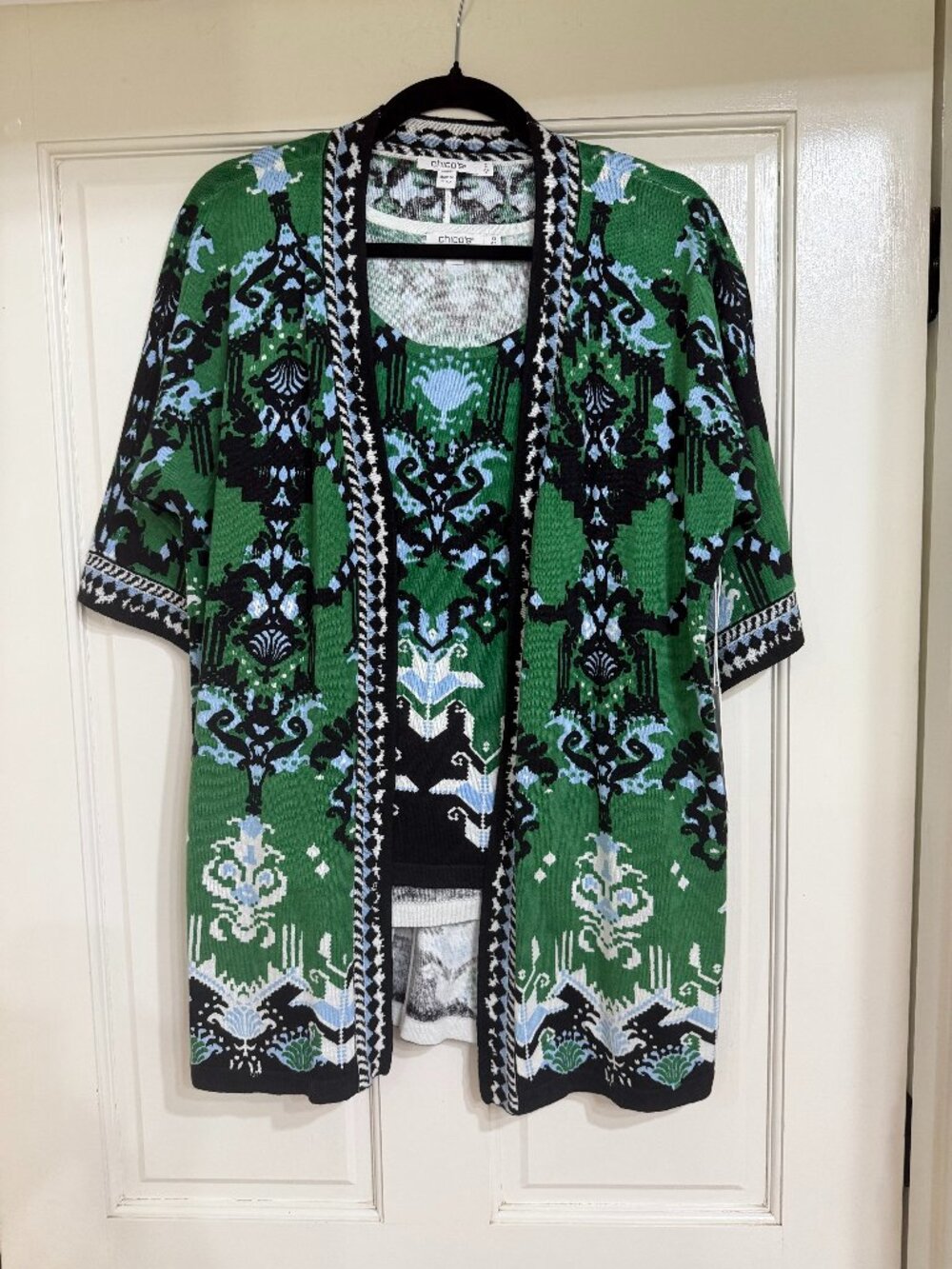 New with Tags $189 Chico's 2pc Green/Black/White/Blue Sweater Set sz 0